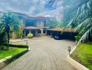 Casa En Lindora, Santa Ana