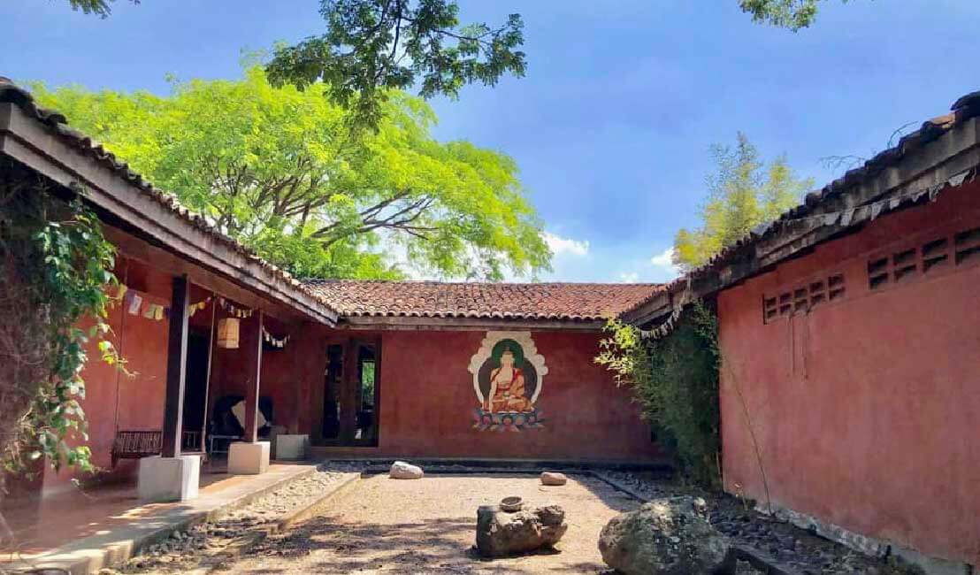 Independent Hacienda in Lindora