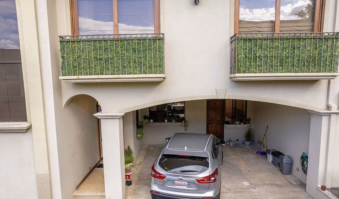 House in Condominium Laureles Escazu